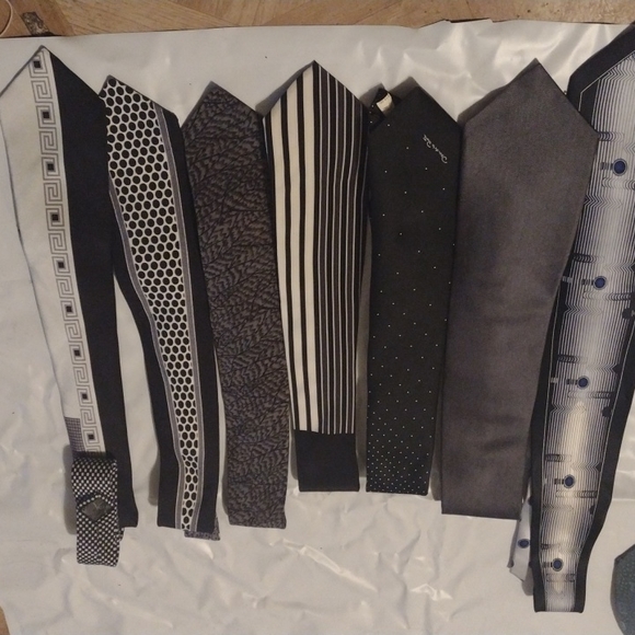 Designer ties - Picture 2 of 2